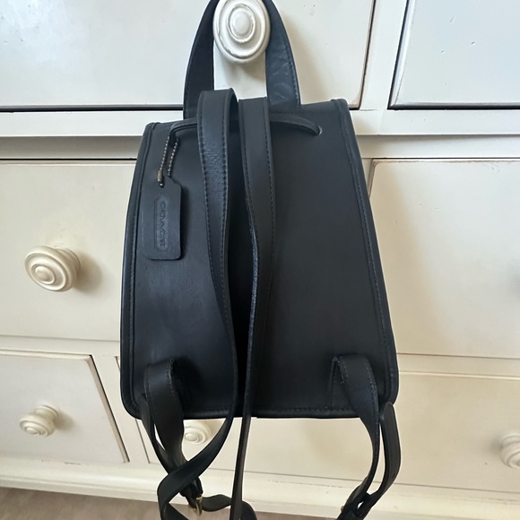 Authentic leather Coach mini backpack - Picture 2 of 11
